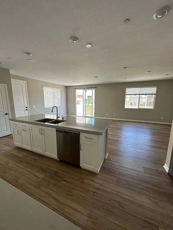 Building Photo - 2195 Bluestone Cir