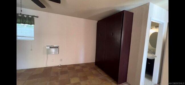 Foto del edificio - 1225 E Buena Vista Dr