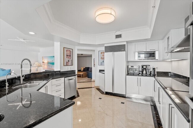 Foto del edificio - 3301 NE 183rd St