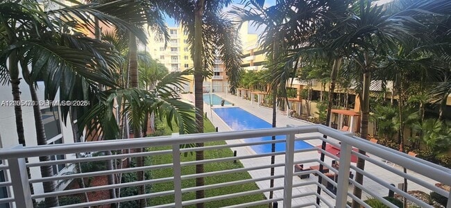 Foto del edificio - 2775 NE 187th St