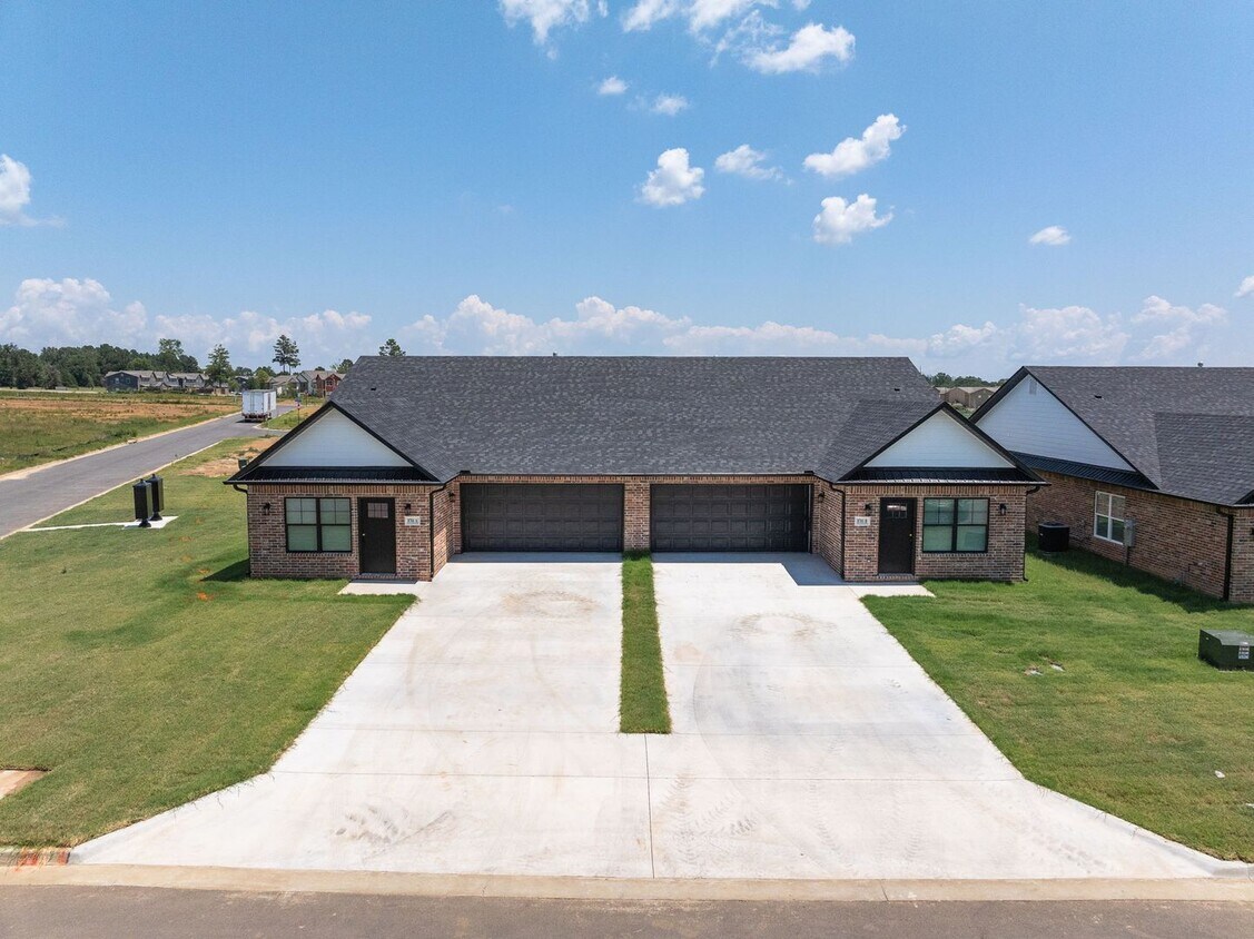Foto principal - 8717 Cantera Dr