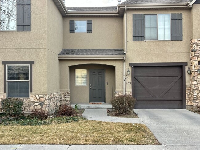 Photo - Lovely Townhome at Cottages on Ninth!