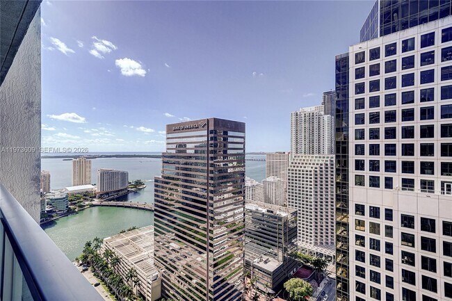 Foto del edificio - 500 Brickell Ave
