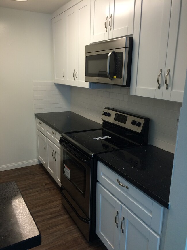 Kitchen Right Side - 145 N Almont Dr
