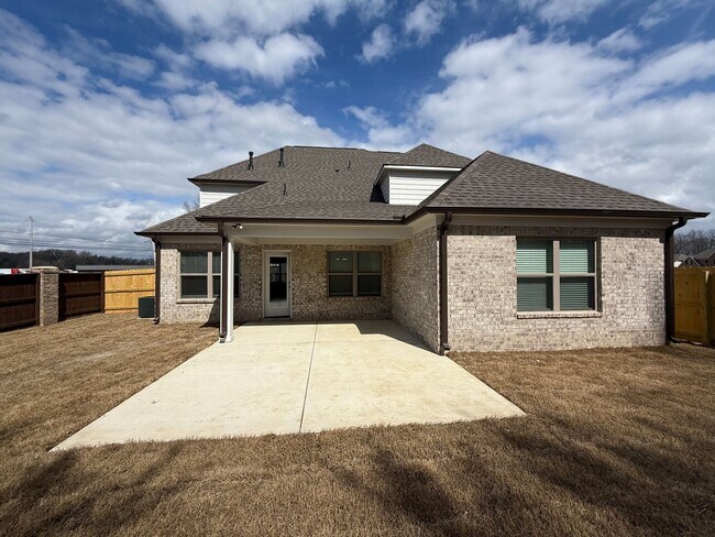 Foto del edificio - 9679 Bloomington Circle S