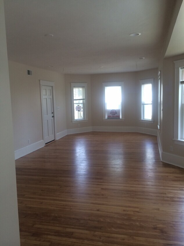 Foto principal - 9 Mattson Ave
