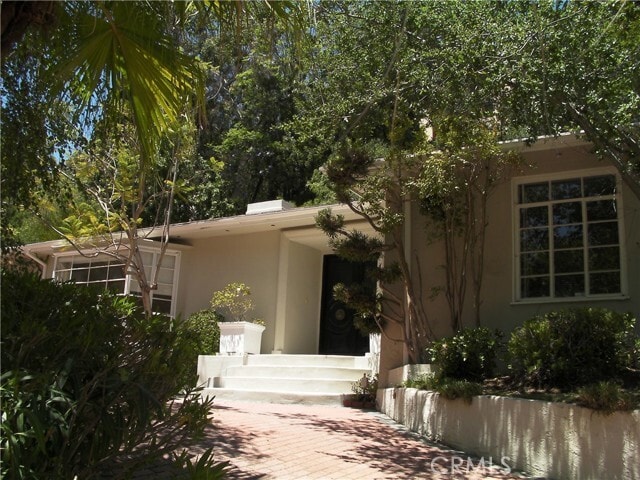 Building Photo - 123 N Glenroy Ave