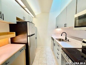 Foto del edificio - 8642 Fredericksburg Rd