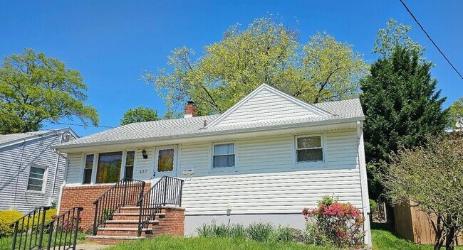 Foto del edificio - 427 Valentine St