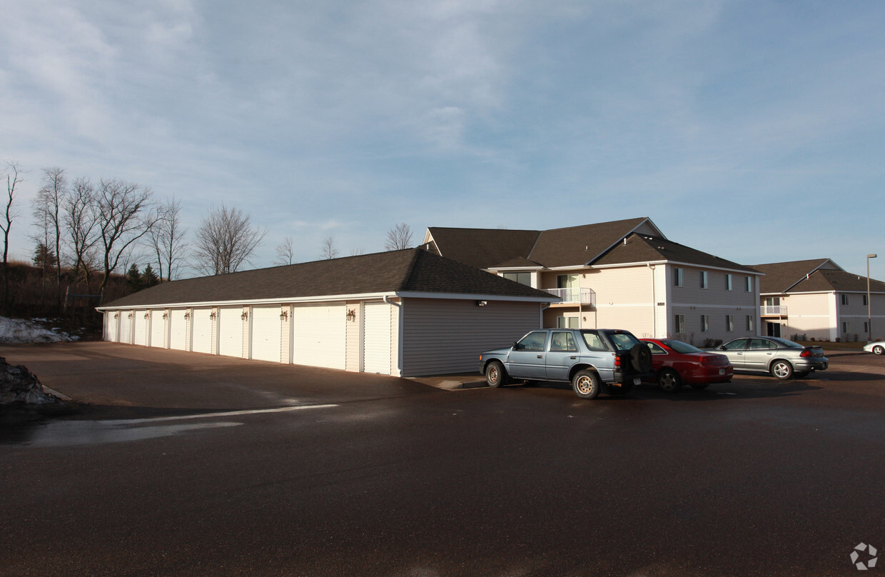 Parking Area - 620 Northern Meadows Parkway