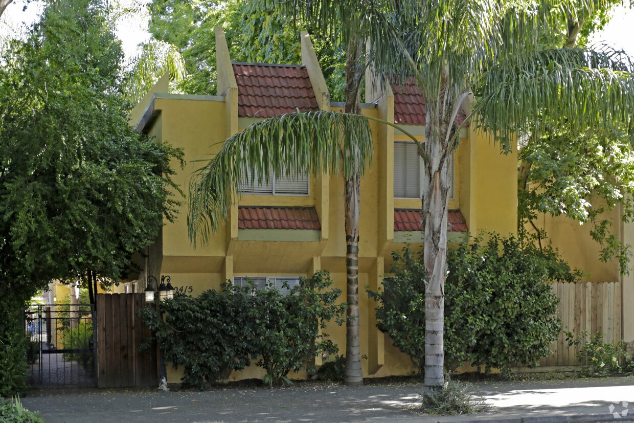 Foto del edificio - 2415 P St