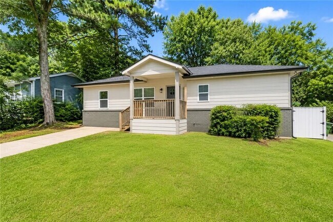 Foto del edificio - 1639 Bridgeport Dr NW