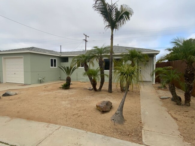 Building Photo - Great Location Close to Schools