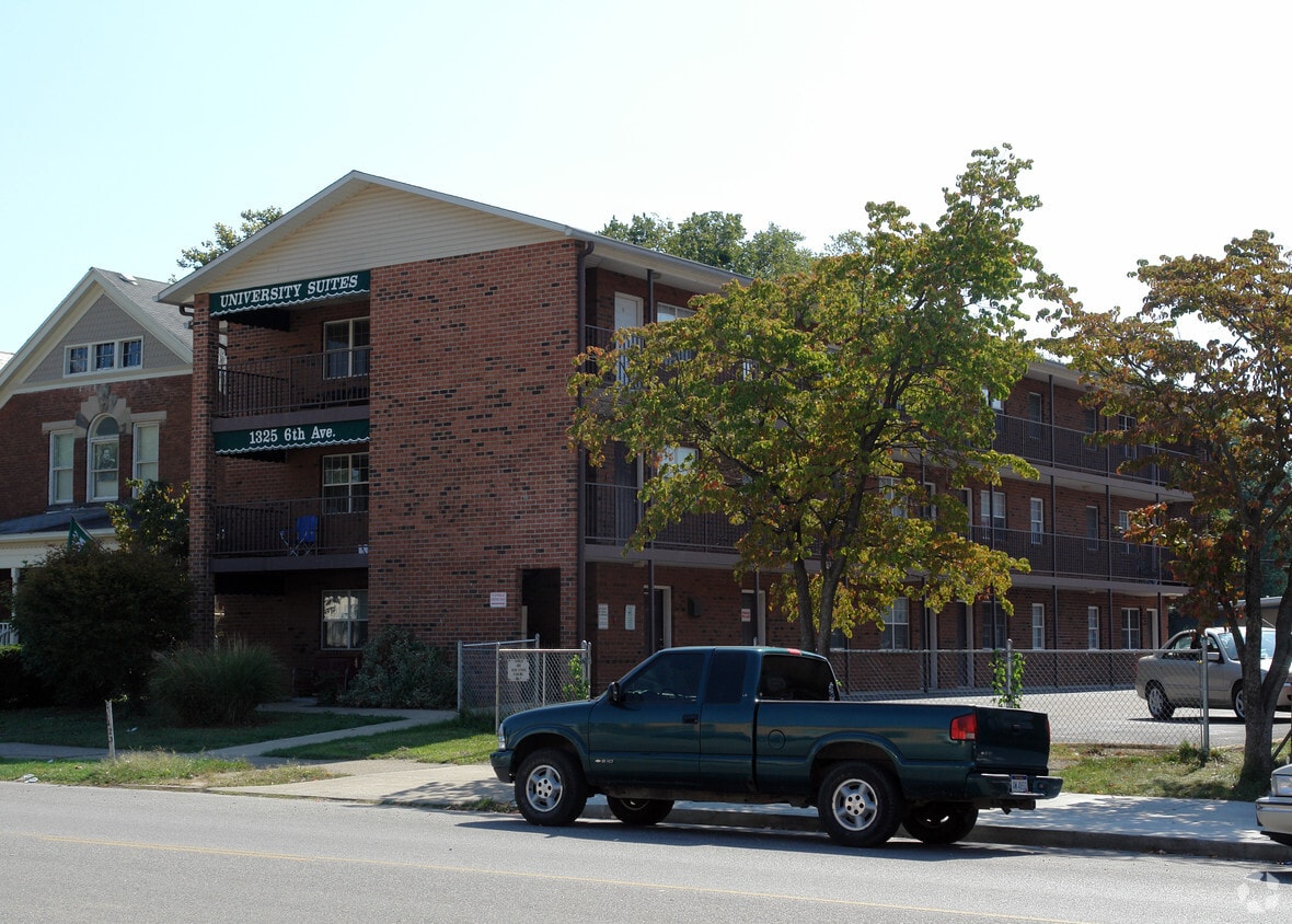 Building Photo - University Suites