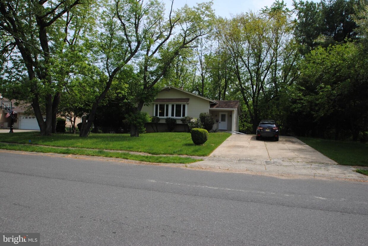 504 Wellfleet Rd, Cinnaminson, NJ 08077 House Rental in Cinnaminson