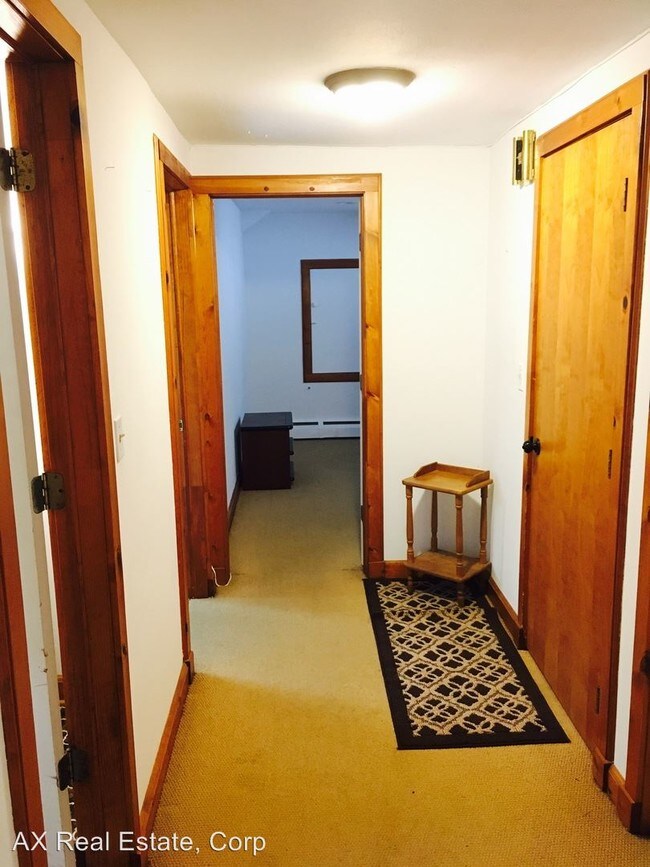 Foto del edificio - 74 Gainsborg Ave E