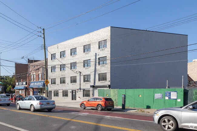 Foto del edificio - Gun Hill Road Apartments