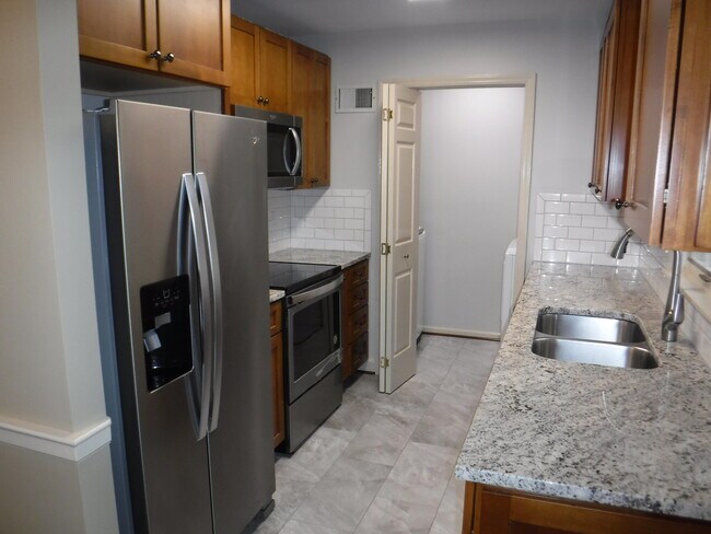 Foto del edificio - 2964 Candlelight Way