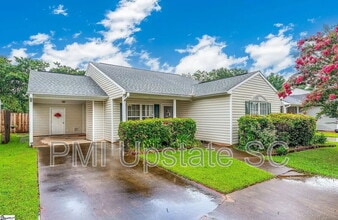 Building Photo - 846 W Emerald Springs Dr