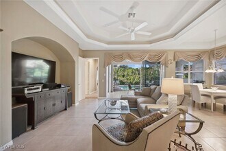 Building Photo - 10748 Fieldfair Dr