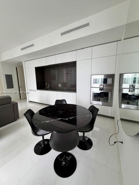 Foto del edificio - 300 Biscayne Blvd Way