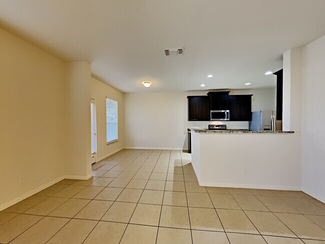 Foto del edificio - 11910 Luckey River