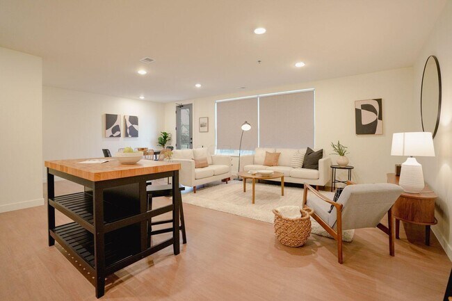 Foto del edificio - 476 Taylor Ave