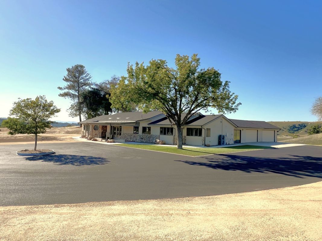 Foto principal - 8850 Rocky Canyon Rd