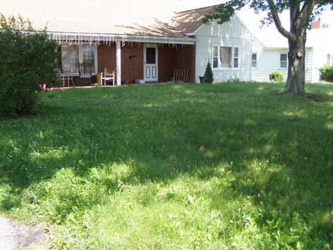 Primary Photo - 33 Mont Alto Rd