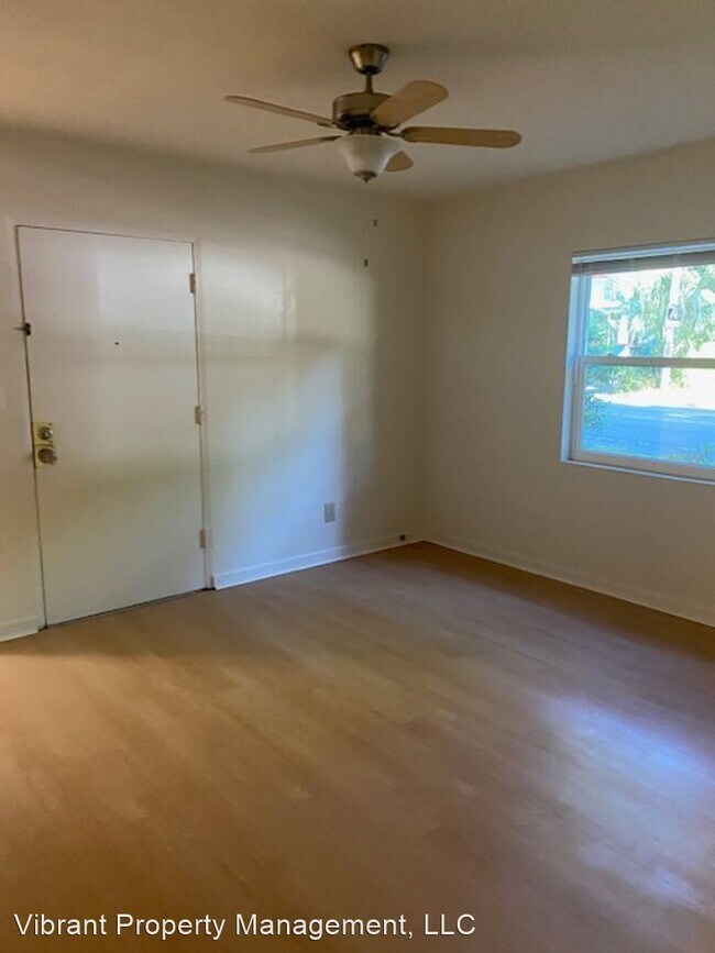 Building Photo - 2 br, 1 bath House - 823 SE 4th Ave