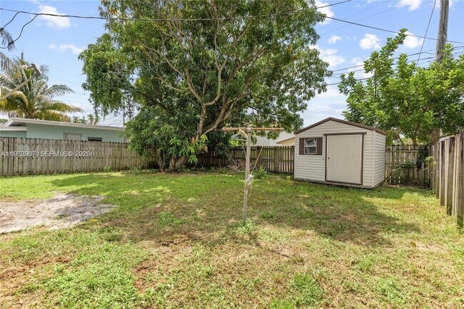 Foto del edificio - 2118 Cleveland St