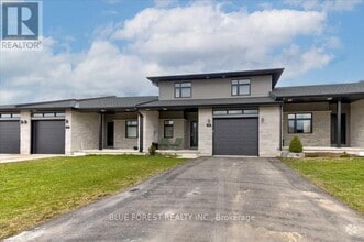 Building Photo - 98 Rowe Ave