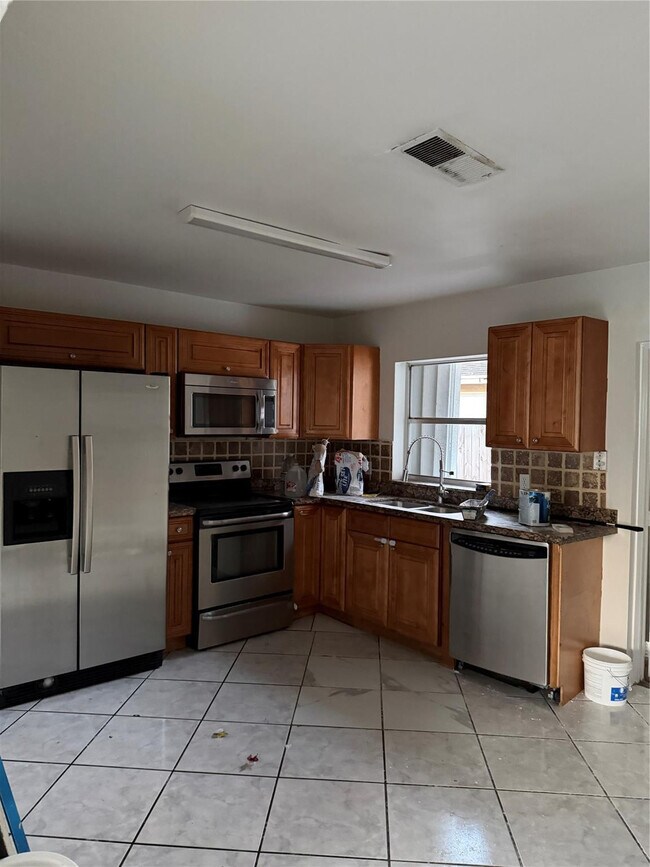 Foto del edificio - 22773 SW 65th Ave