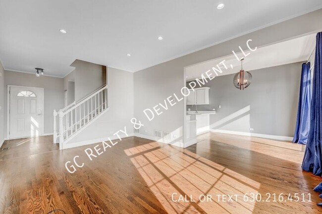 Building Photo - 1103 Coventry Cir
