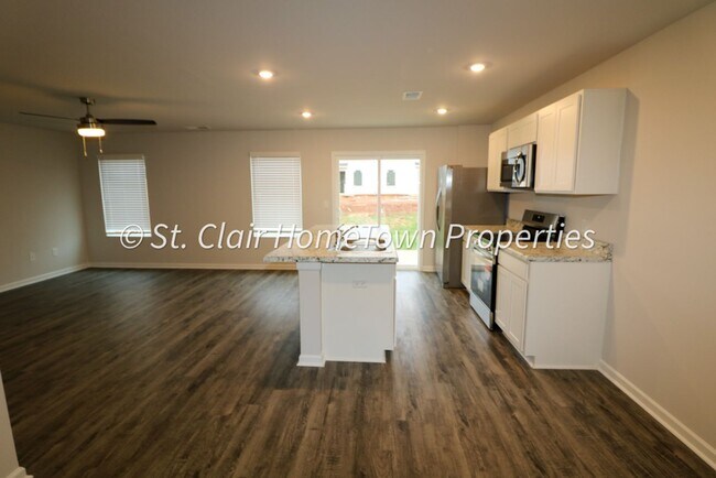 Foto del edificio - Lincoln Townhome