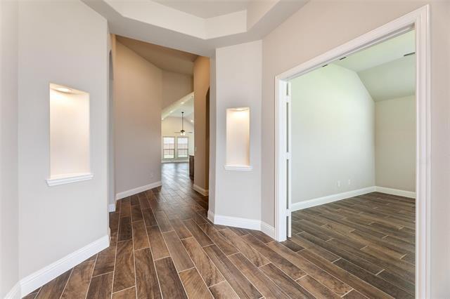 Building Photo - 1304 Lancaster Dr