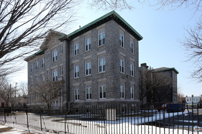 Building Photo - Dunlap Apartments