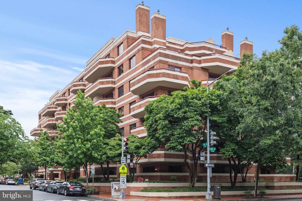 Primary Photo - 2301 N St NW