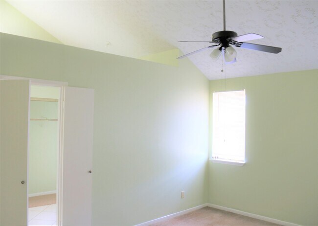 Foto del edificio - 8846 N Rylander Cir