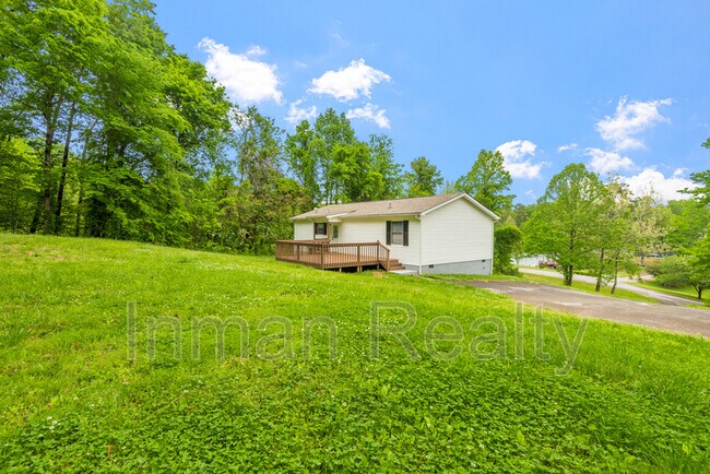 Building Photo - 1705 Ten Oak Way