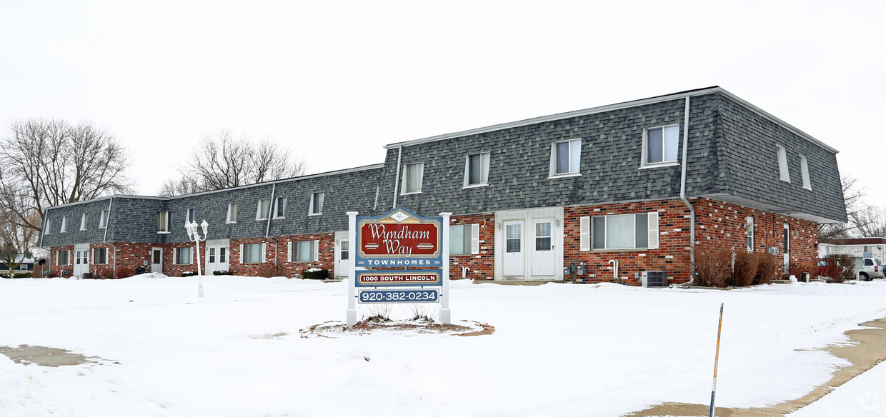 Primary Photo - Wyndham Townhomes