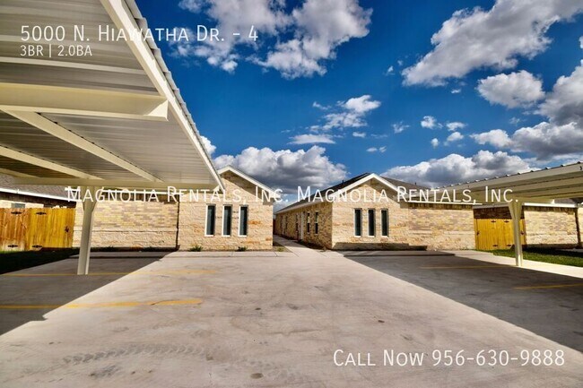 Foto del edificio - 5000 N Hiawatha Dr