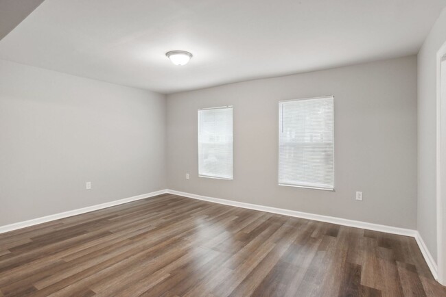 Foto del edificio - 3BR/2BA Downtown House Walking Distance to...