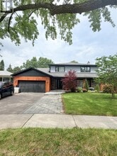 Building Photo - 3477 Riverspray Crescent