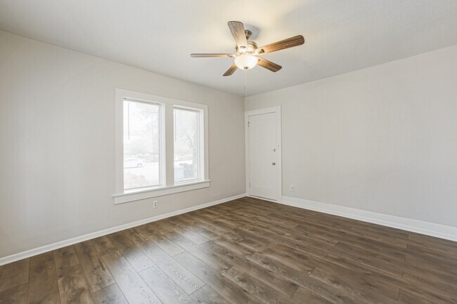 Foto del edificio - 907 W Gray St