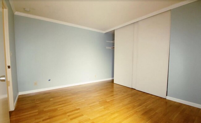 Foto del edificio - Beautiful 3 bedroom apartment in convenien...