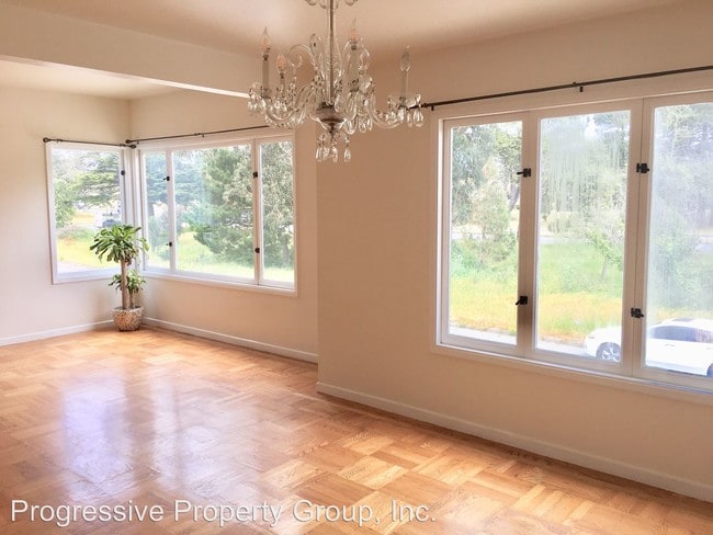 Building Photo - 3 br, 3 bath House - 39 Lakeshore Drive