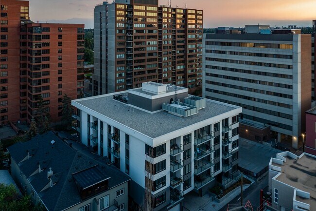 Photo du bâtiment - Elva