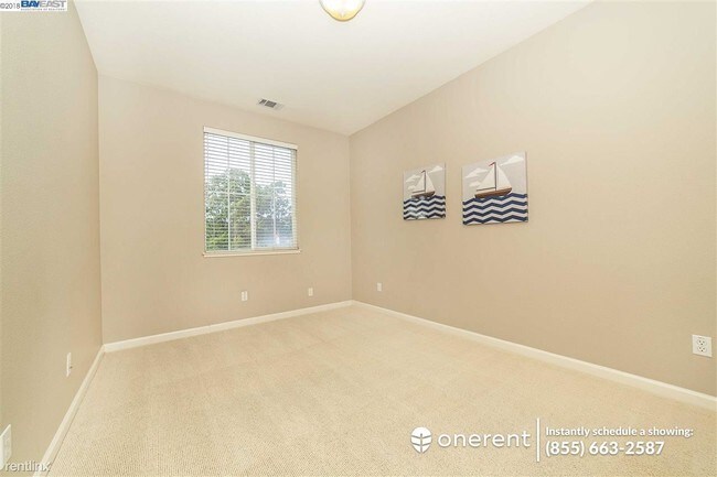 Building Photo - 3 br, 2 bath Duplex - 6396 Sussex Ct