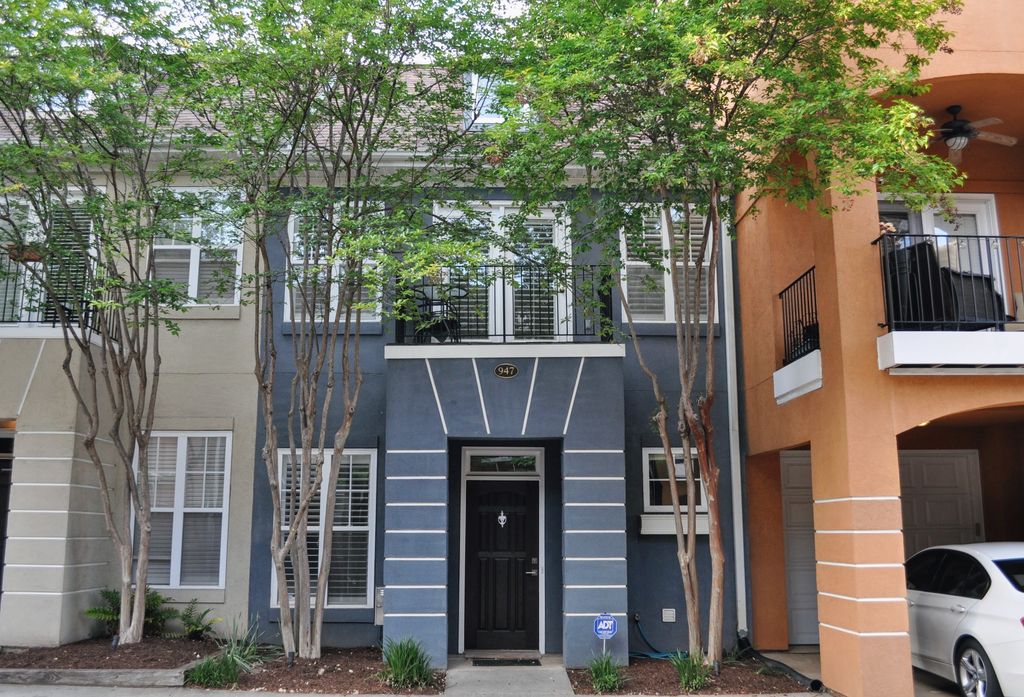 Foto principal - 947 Hawthorne Bridge Ct